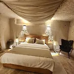 Memories Cave House (Adults Only) Hotel