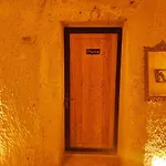 Memories Cave House (Adults Only)