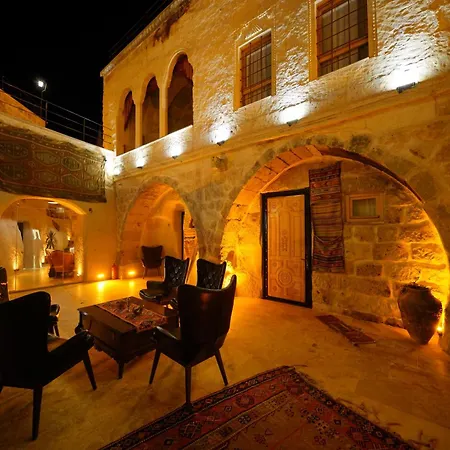 Memories Cave House Hotel *