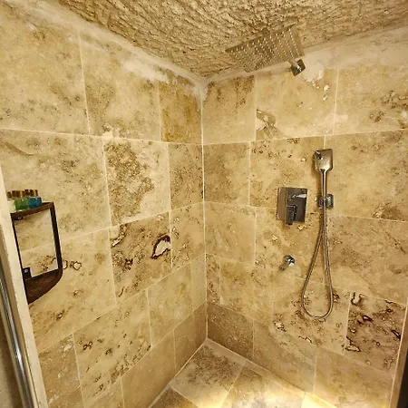 Memories Cave House (Adults Only)