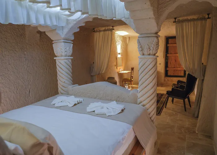 Memories Cave House Adults Only 12