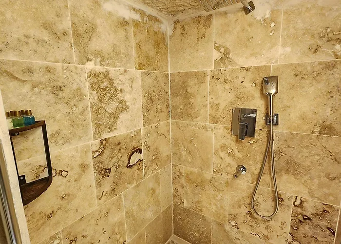 Memories Cave House Adults Only 12